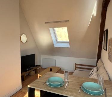 Quartier du chateau Apartment | Appartement, centre historique de Caen