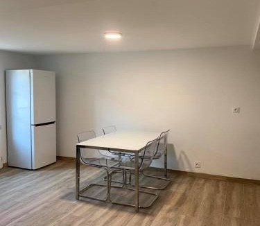 Aiguillon Apartment | Appartement, centre ville AIGUILLON