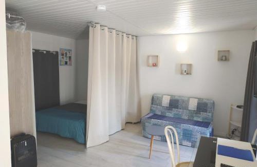 Le Boulou Apartment | appartement centre ville du Boulou pour 2 adultes-2 enfants- check in 18h 20h check out 11h max juillet-aout 1 semaine minimum