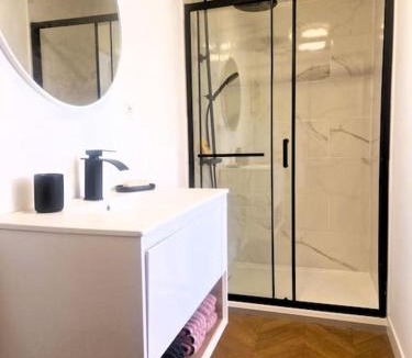 Centre Historique Apartment | Appartement Centre Ville Les Halles - Grands Buffets