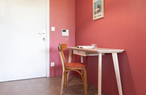Saint-Cyprien Apartment | Appartement Centre Ville Toulouse - Dôme la Grave - WiFi- Parking GRATUIT