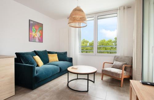 Saint-Cyprien Apartment | Appartement Centre Ville Toulouse - Dôme la Grave - WiFi- Parking GRATUIT