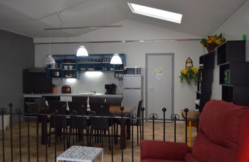 Chateauroux Apartment | Appartement Châteauroux, 2 pièces, 2 personnes - FR-1-591-241