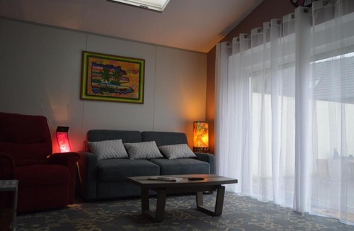 Chateauroux Apartment | Appartement Châteauroux, 2 pièces, 2 personnes - FR-1-591-241