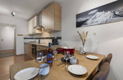 Randogne Apartment | Appartement chaleureux avec une magnifique vue