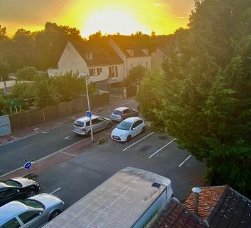 Creil Apartment | Appartement chaleureux 1