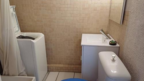 Mireval Apartment | Appartement chaleureux dans une maison en pierre