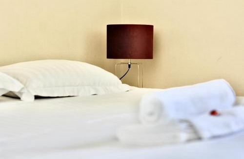 Corbas Apartment | Appartement chaleureux Parking privé