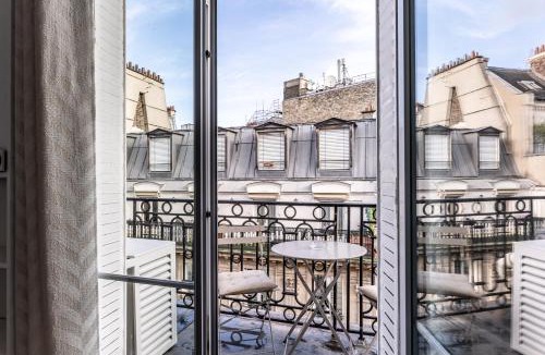 Faubourg-du-Roule Apartment | Appartement Champs Elysées