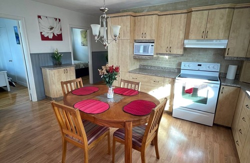 Trois-Rivieres Apartment | Appartement Charmant Situé Près de L'université à Découvrir