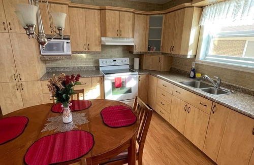 Trois-Rivieres Apartment | Appartement Charmant Situé Près de L'université à Découvrir