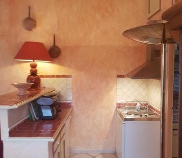 Forcalquier Apartment | Appartement charmant a Forcalquier avec piscine partagee 40m²