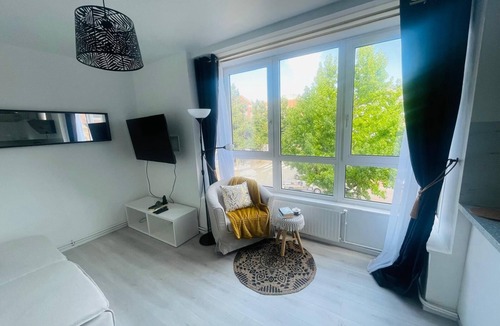 Croix Apartment | Appartement Charmant Cocon Plus