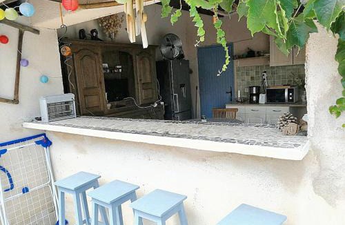 Le Pontet Apartment | Appartement charmant proche d'Avignon avec piscine privée