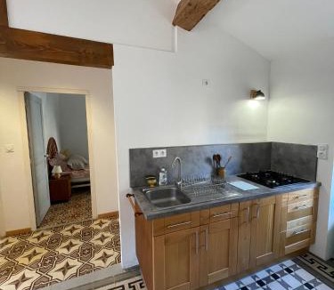 Minerve Apartment | appartement chez l'artiste