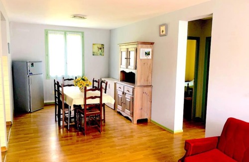 Estaing Apartment | Appartement Chez Place à Estaing