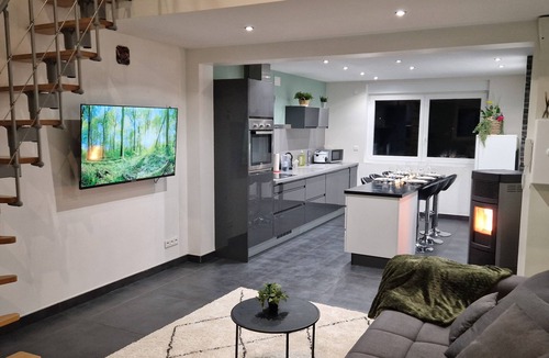 Hombourg-Haut Apartment | Appartement Chic et Cosy