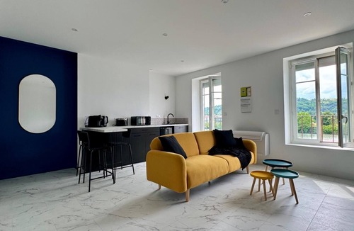 Vienne Apartment | Appartement Chic - Rhône view