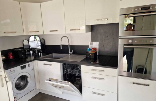 Brouzet-les-Ales Apartment | Appartement Climatisé