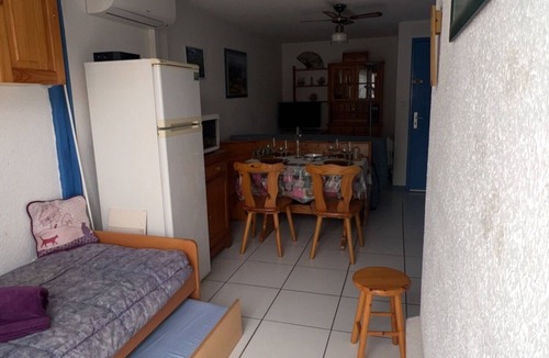 Peyriac-de-Mer Apartment | Appartement Climatisé Avec Terrasse Gruissan