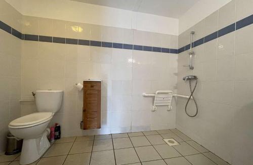 Vallon-Pont-d'Arc Apartment | Appartement climatisé de 3 pièces avec piscine, terrasse et parking - Vallon-Pont-d'Arc - FR-1-382-54