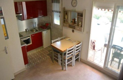 Cap d'Agde Apartment | Appartement climatisé 5 pers, parking, proche plage - FR-1-607-66