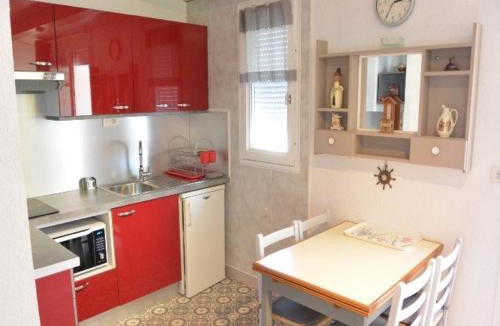 Cap d'Agde Apartment | Appartement climatisé 5 pers, parking, proche plage - FR-1-607-66
