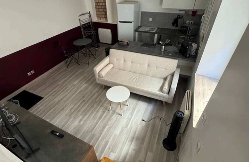 Bagnols-sur-Ceze Apartment | Appartement cosy au centre-ville