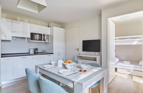 La Grande-Motte Condo | Appartement Confortable! Piscine Saisonnière