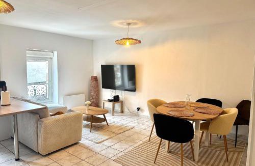 Laval Apartment | Appartement cocooning