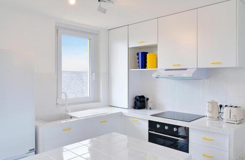 Saint-Quentin Apartment | Appartement Colorova