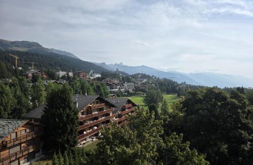 Noes Apartment | Appartement complet dans le centre de Crans-Montana