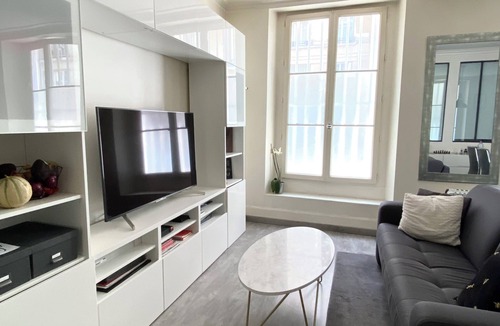 Quartier de l'Ecole-Militaire Apartment | Appartement Confort au Coeur du Quartier Sèvres-babylone