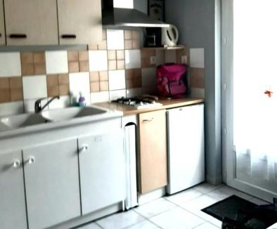 Dange-Saint-Romain Apartment | Appartement confortable à Dangé-Saint-Romain avec terrasse