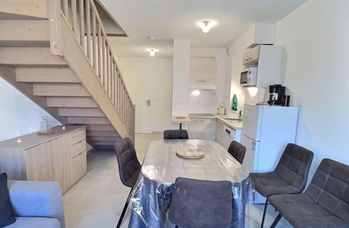 Serignan Condo | Appartement Confortable Près de la Plage