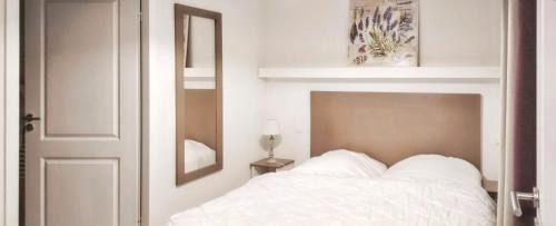 Remoulins Apartment | Appartement confortable à Remoulins, 49 m² avec piscine