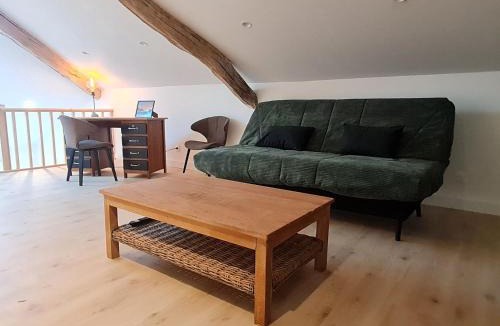 Vaudemont Apartment | Appartement cosy à Vaudémont avec parking privé - FR-1-584-392