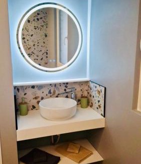 Neuf-Mesnil Apartment | Appartement cosy ambiance Hollywood dans résidence avec piscine 2 pers parking gratuit
