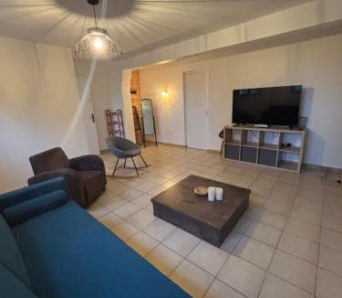 Mezy-Moulins Apartment | Appartement cosy au cœur de la vallée de la Marne