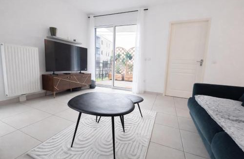 Merignac Apartment | Appartement Cosy avec parking Proche aéroport et Bordeaux