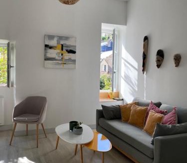 Chinon Apartment | Appartement Cosy avec vue sur le château