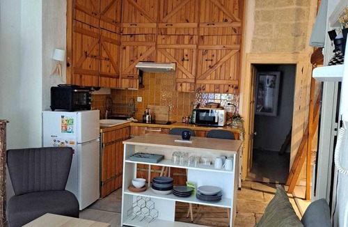 Historic Centre Apartment | Appartement Cosy Cœur Historique de Montpellier
