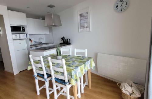 Merlimont-Plage Apartment | Appartement cosy face mer avec balcon et parking privé - FR-1-672-13