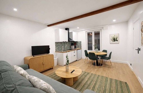 Aubervilliers Apartment | Appartement Cosy a Aubervilliers pour 4 Personnes