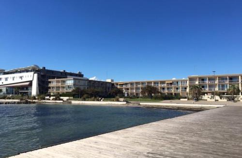 Balaruc-les-Bains Apartment | Appartement cosy à Balaruc-les-Bains avec animaux admis - FR-1-503-31