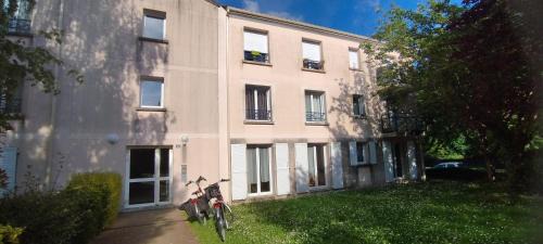 La Roche-sur-Yon Apartment | Appartement cosy proche littoral