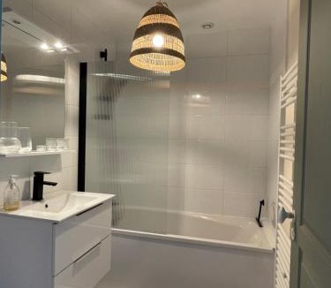 Montreuil-sur-Mer Apartment | Appartement cosy et lumineux au cœur de Montreuil