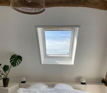 Montreuil-sur-Mer Apartment | Appartement cosy et lumineux au cœur de Montreuil