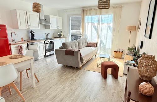 Parentis-en-Born Apartment | Appartement Cosy avec Balcon