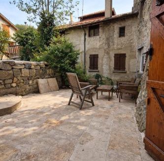 Seyne Apartment | Appartement cosy terrasse
